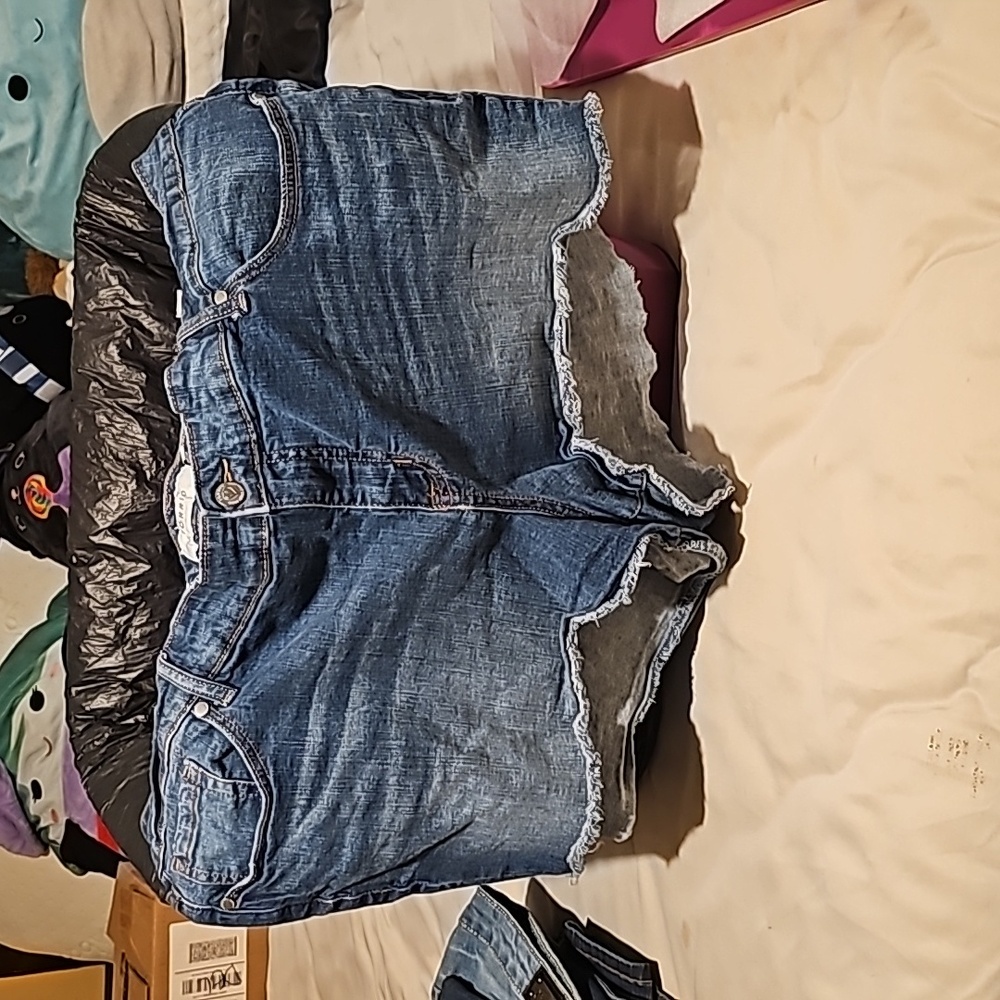 Classic Skinny Short Short - Vintage Stretch Dark Wash